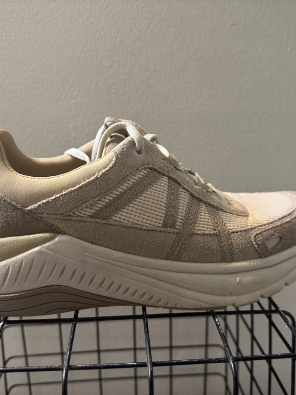 Women’s Dansko Nursing Sneakers - Picture 4 of 9